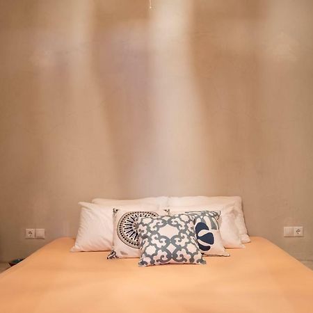 Deltami Santorini Apartment Pyrgos Kallistis Luaran gambar