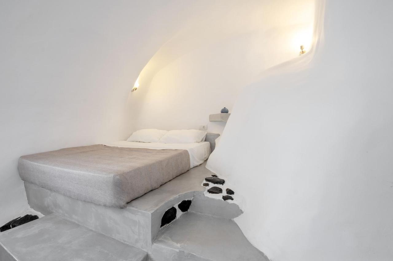 Deltami Santorini Apartment Pyrgos Kallistis Luaran gambar