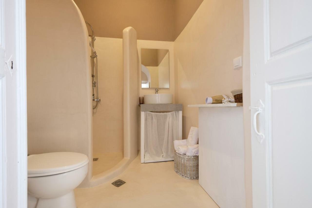 Deltami Santorini Apartment Pyrgos Kallistis Luaran gambar