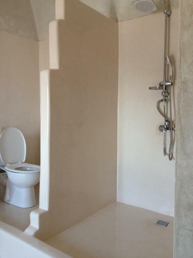 Deltami Santorini Apartment Pyrgos Kallistis Luaran gambar